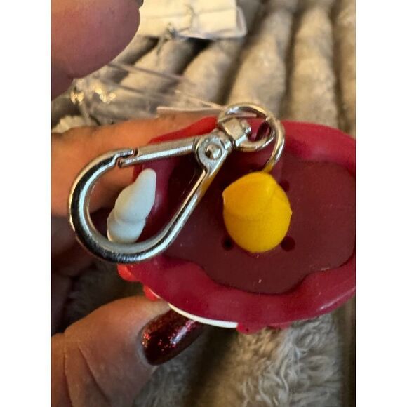 Bath & body works pocketbak holder nwt skeleton hand candle blood - Picture 10 of 10